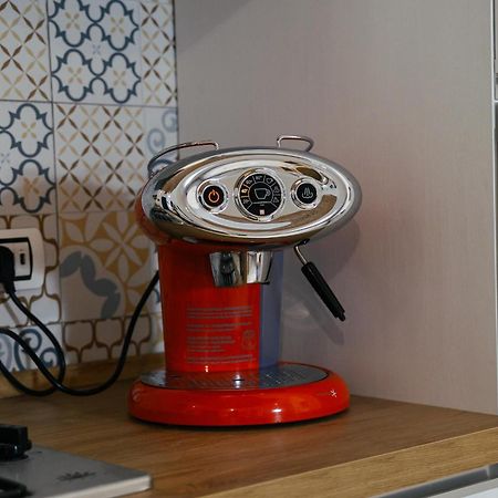 カターニアCasa Di Anitaアパートメント エクステリア 写真