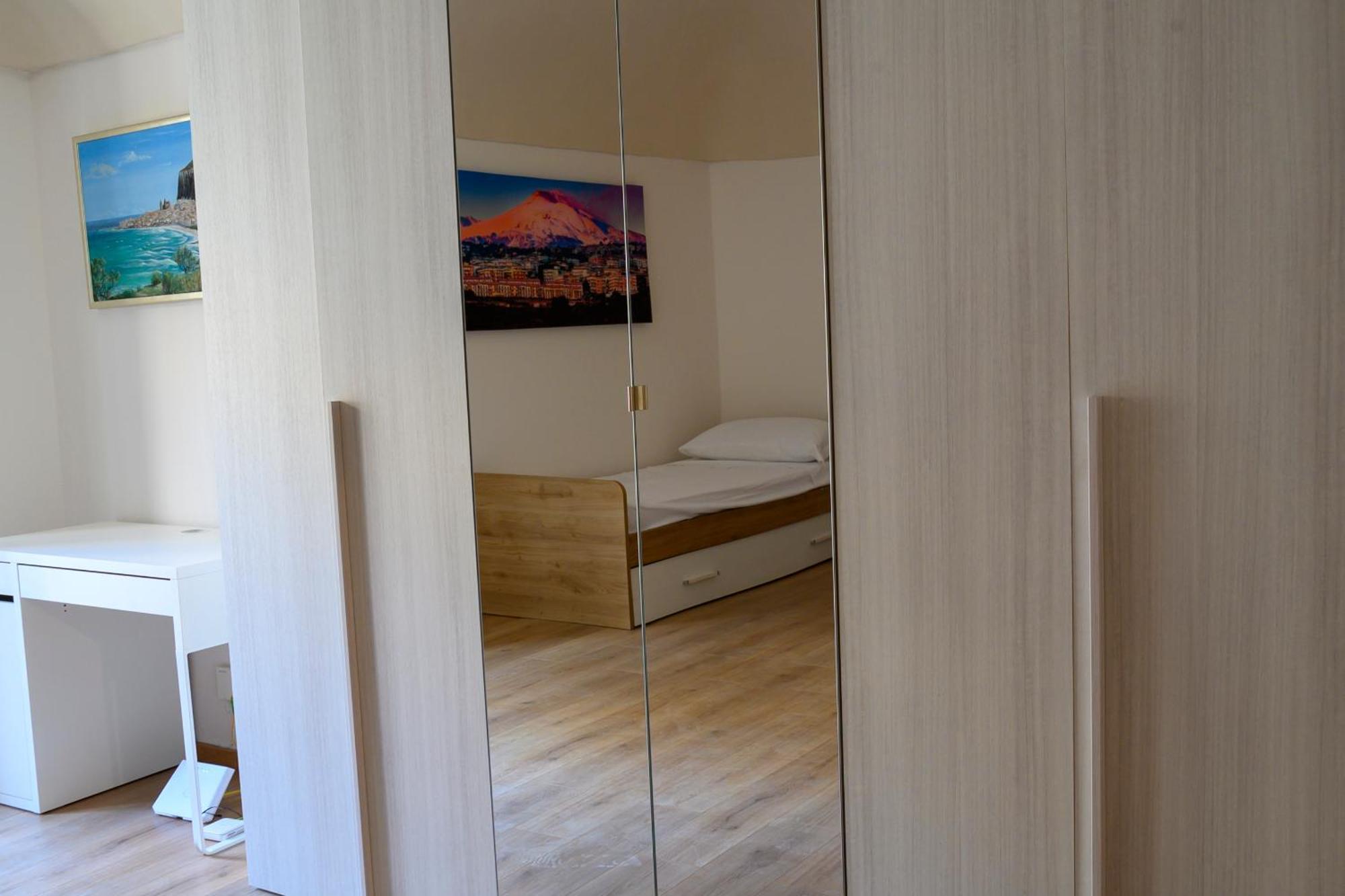 カターニアCasa Di Anitaアパートメント エクステリア 写真